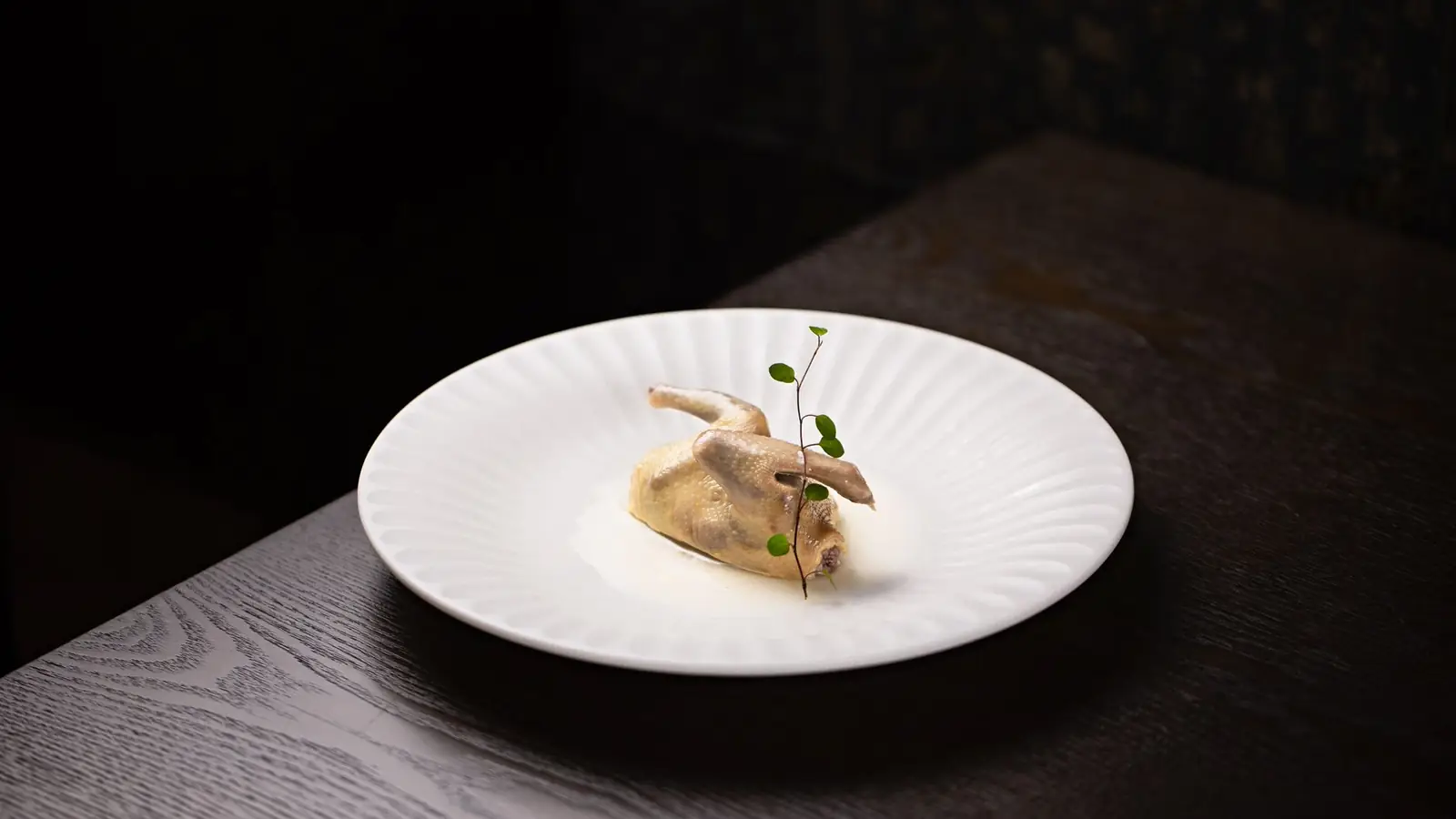 Fine dining at Morqessialuxelodge